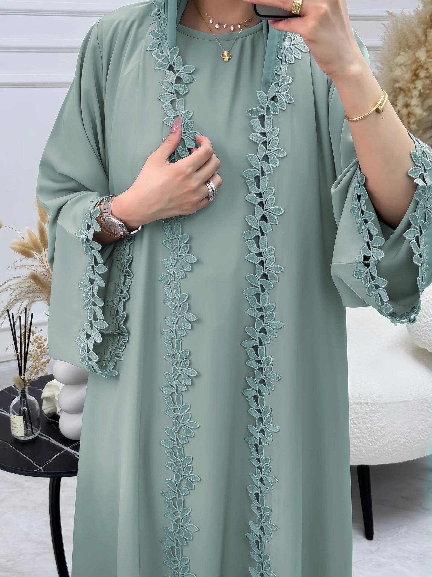Abaya beige élégant de Dubaï pour femmes