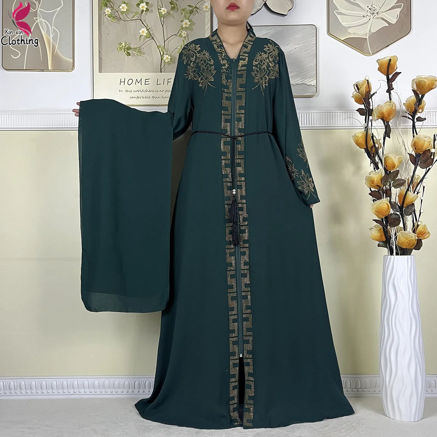 Nouveau Abayas pour femmes Robe à manches longues dubaï