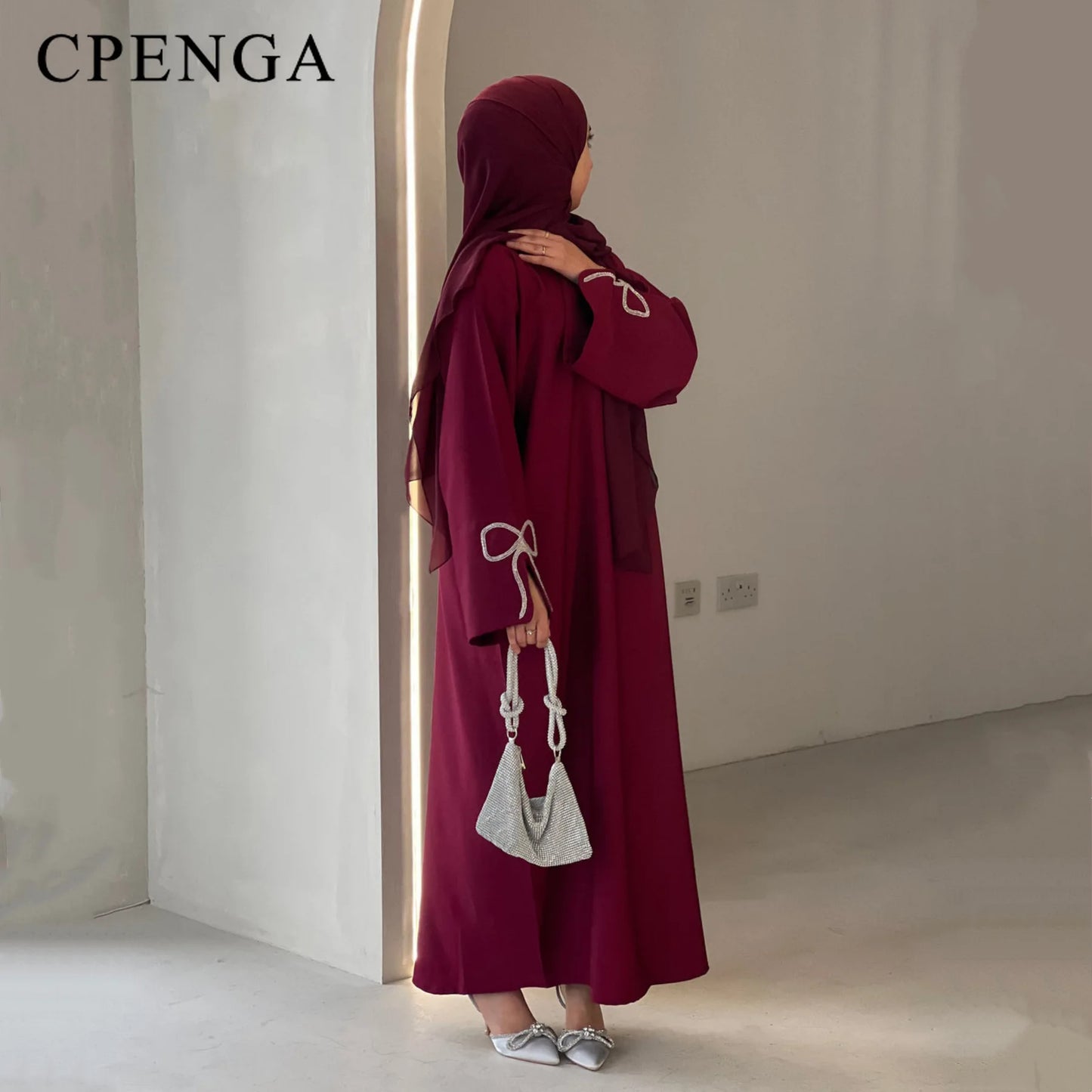 Robe Abaya de luxe cloutée pour femmes, modeste ornée de cristaux