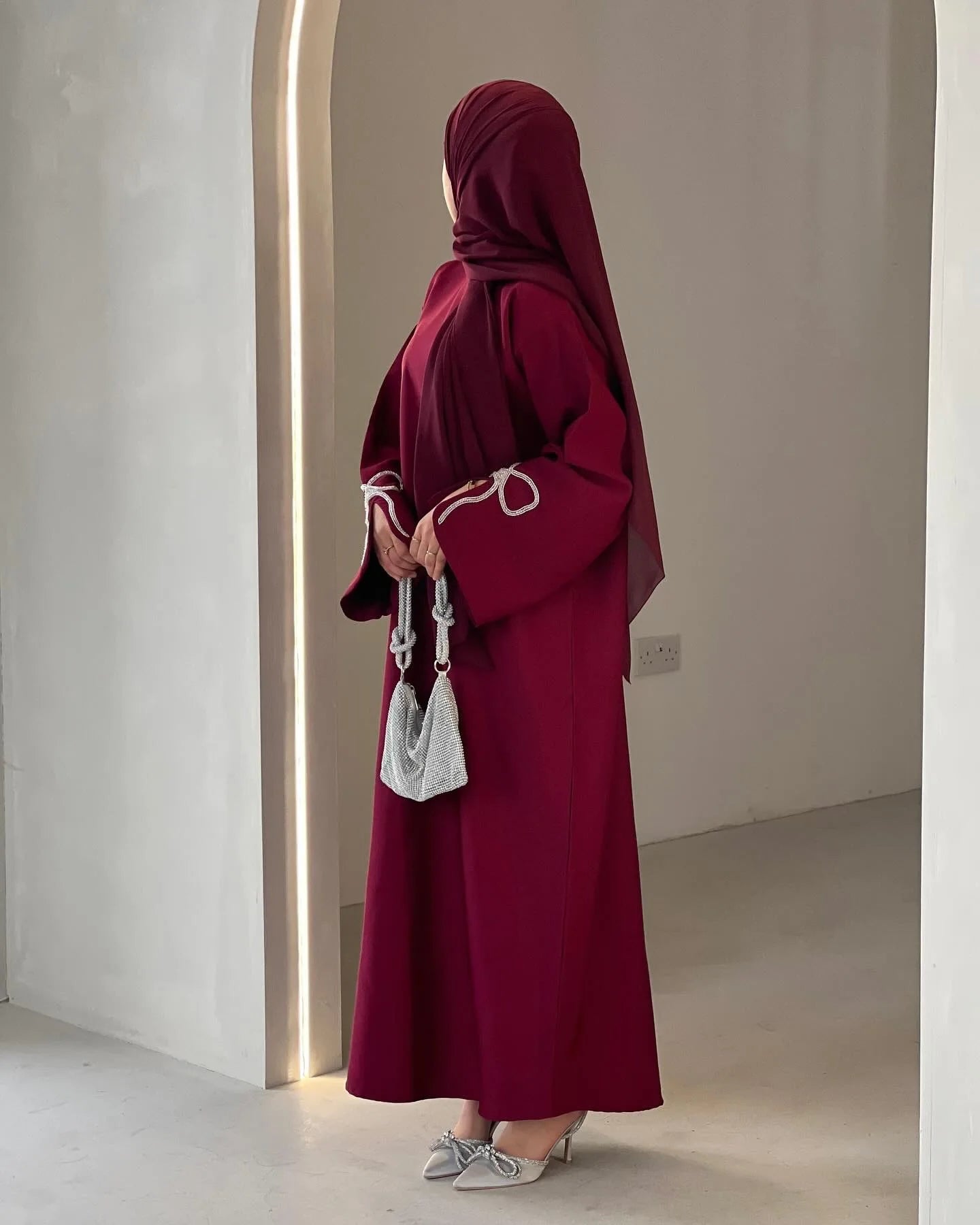 Robe Abaya de luxe cloutée pour femmes, modeste ornée de cristaux