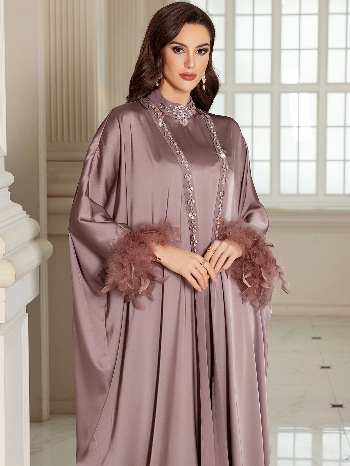 Abayas de luxe pour femmes, Cardigan Kimono en Satin